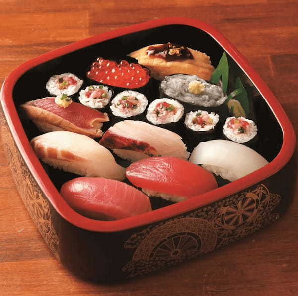 春の到来を告げる寿司ネタ「真鯛」「しまあじ」など　全国からお届け！　柿家すし「旬の寿司 春」新発売