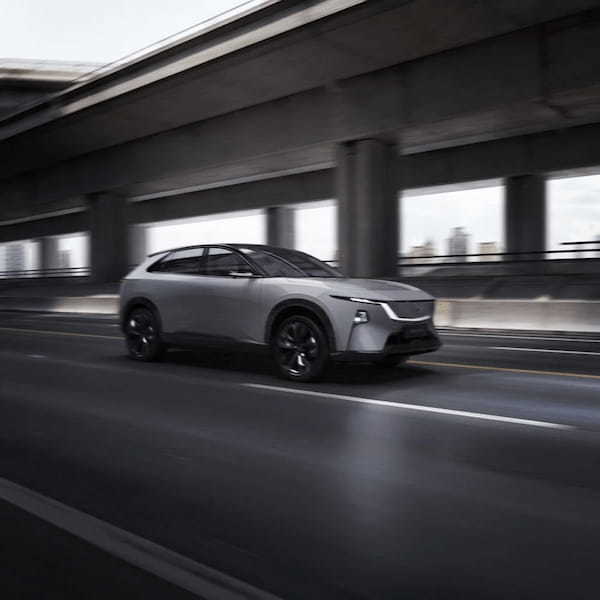 マツダ新型電動クロスオーバーSUV「EZ-60」公開!長安汽車協業でBEV&PHEVを展開、年内に中国で発売予定