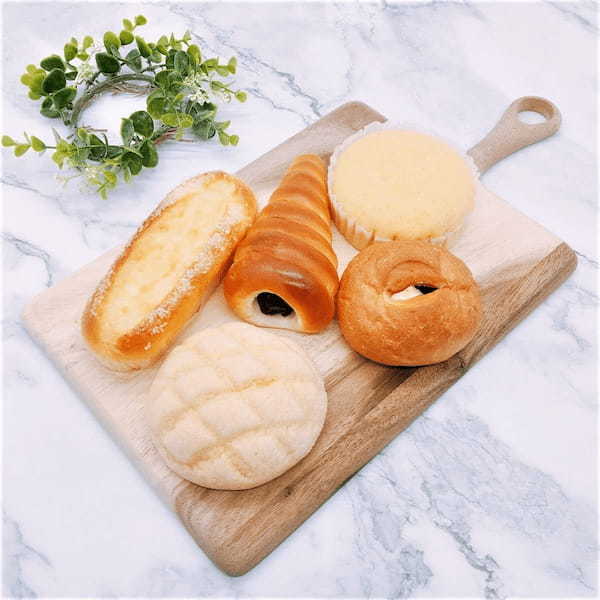 屋久島たんかんの果汁とピールを使用した「酒種 屋久島たんかん」など季節の酒種あんぱん2種類を3月１日から直営店にて販売
