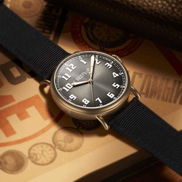 クラシックな趣を醸し出す、H.モーザーの最新ヘリテージ ブロンズ「SINCE 1828」に注目。