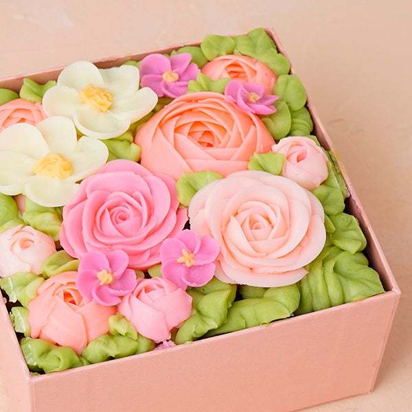 母の日に、スイーツの華を添えて「ありがとう」の気持ちを伝えよう！まるで本物のお花のようなケーキや和スイーツなど　Cake.jpにて2,200種類を超える母の日商品の販売を開始