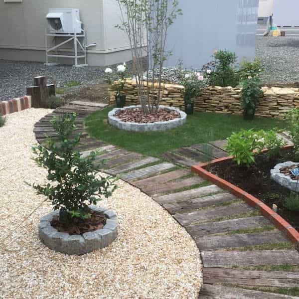 砂利敷きの基礎知識！おすすめの種類から正しい敷き方まで徹底解説！