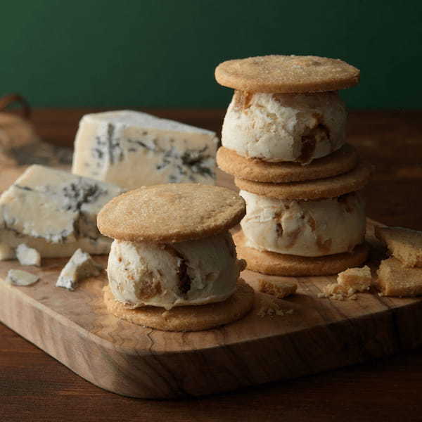 チーズスイーツ専門店 Now on Cheese♪で大人気のレアチーズサンド濃厚チーズフレーバーがパワーアップして登場！ルミネ新宿限定　『レアチーズサンド・ブルーチーズ＆フィグ』
