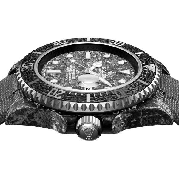 ロレックスSea-Dwellerをベースにしたカスタマイズコレクションを「DIW」が発売