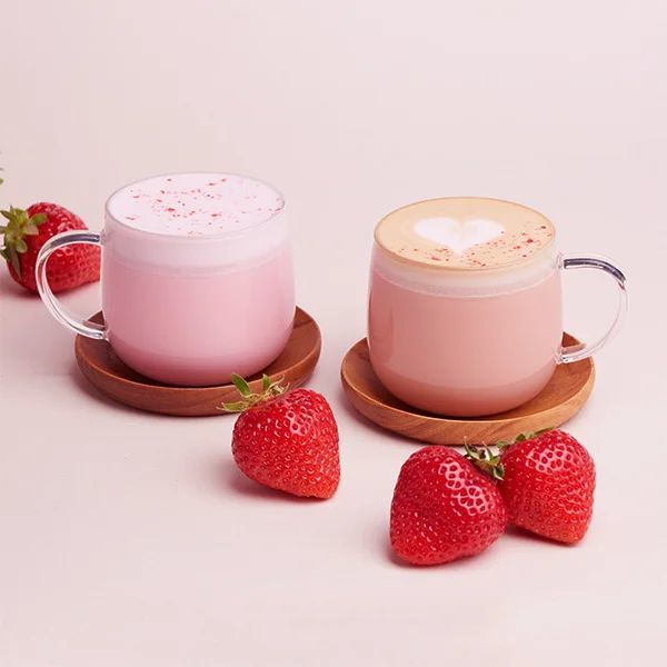 華やかに気分春めくいちご尽くし「お花香るいちごカフェラテ/花いちごミルク」と「いちごのミルフィーユジェラッテ」が新登場