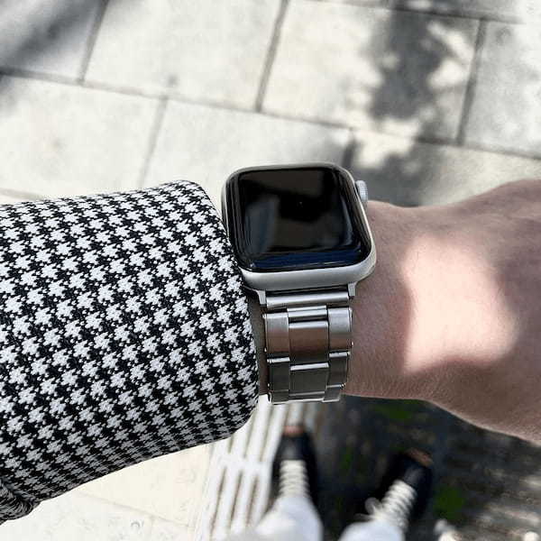 【ロレックスでもアップルでもOK】リベットブレスがなぜこんなに売れるのかを動画で解説|OUTLINEニュース no.149