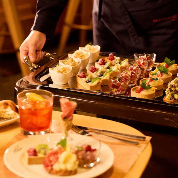 スターバックス リザーブ® ロースタリー 東京 開業5周年 第三弾のテーマは「時間（とき）」　夕焼け色のコーヒーカクテルと、「ロースタリ― ピアッティーニ フライト」を6月28日（金）より発売
