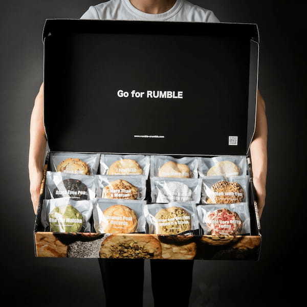 リアーナ、ビヨンセ、カニエ・ウェスト、マドンナなどのシェフが参画しているクッキーブランドRUMBLE CRUMBLE（ランブル・クランブル）のスターシェフ来日決定！遂に商品の目玉パッケージも公開！