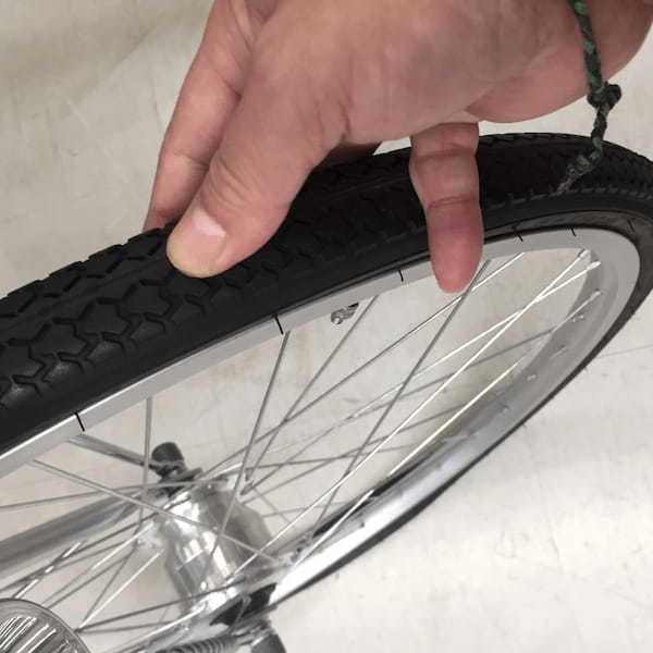 自転車の英式バルブの仕組みと空気の入れ方は?他の種類との違い含めて解説!