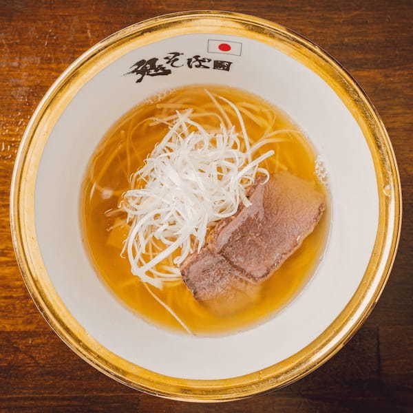 HEY!たくちゃんプロデュース。鰹と豆のだしを活かしたZENBヌードルの「和牛ZENB鬼ラーメン」を渋谷・鬼そば藤谷で発売