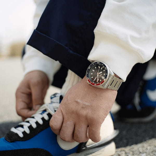 【セイコー5スポーツ×オンタイム・ムーヴ】300本限定、1982年発売の「SKXモデル」をベースにした別注モデル