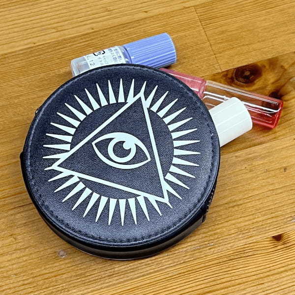 ヴィレバンとトカナが夢のコラボ！ 購入必須のTOCANAロゴアイテム大量爆誕！