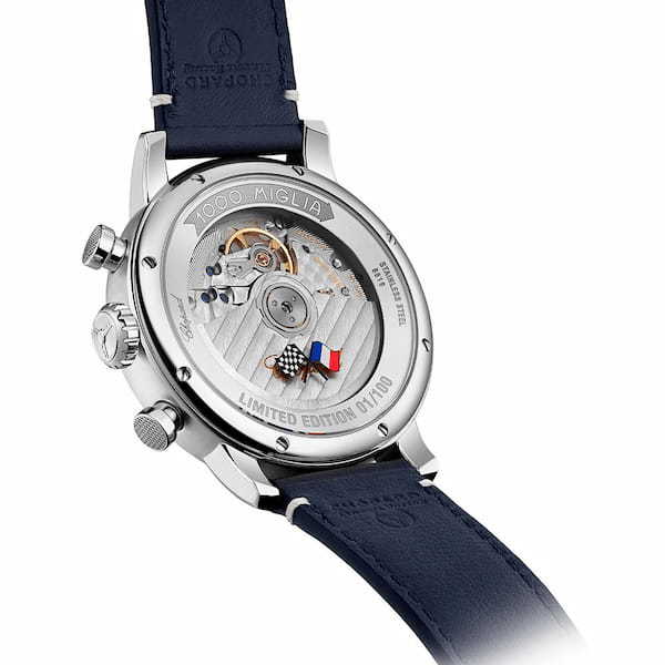 【限定100本、ショパールの最新モデル】フランス国旗から着想を得た、美しくもレトロなクロノグラフ