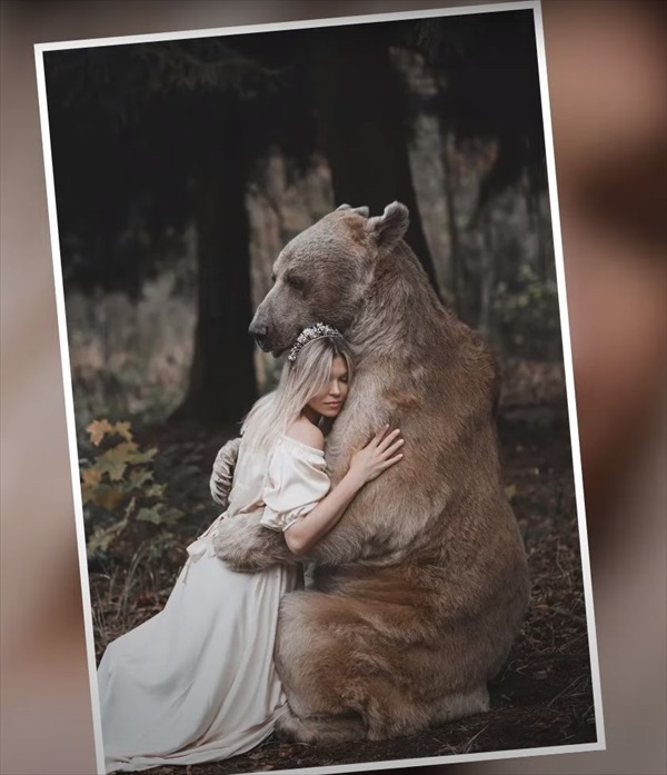 フォトジェニックな写真でビックリ！女性とスキンシップを取りながら撮影していたのは・・、猛獣と知られる『あの巨大動物』！？