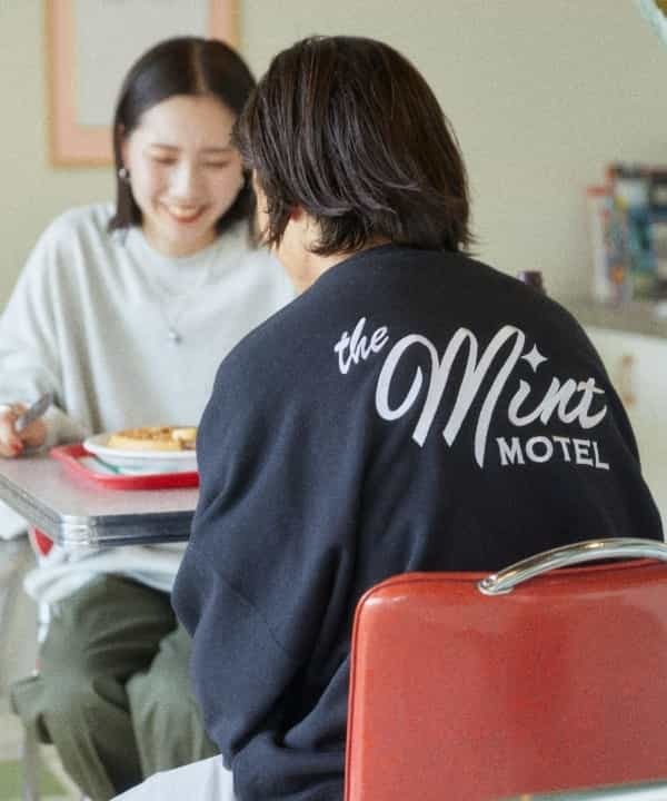 アメリカンなモーテルスタイルカフェ「The MINT MOTEL」とFREAK'S STOREがコラボレーション。POPなデザインのスウェットを発売。