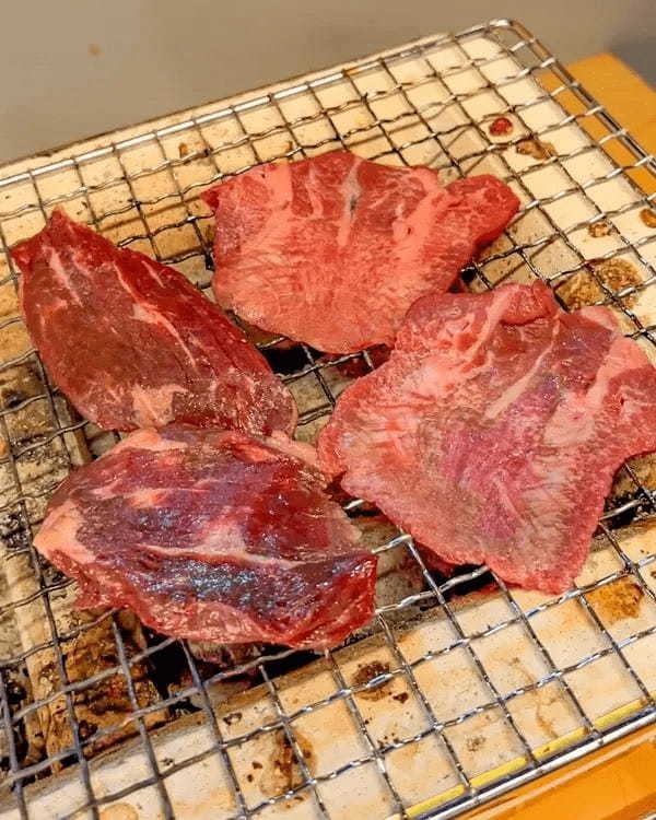 海鮮焼きも焼肉も両方楽しめる期待の新店!『でこせまき』