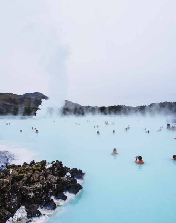 【アイスランド】あなたは見たことある?地球が生まれる場所