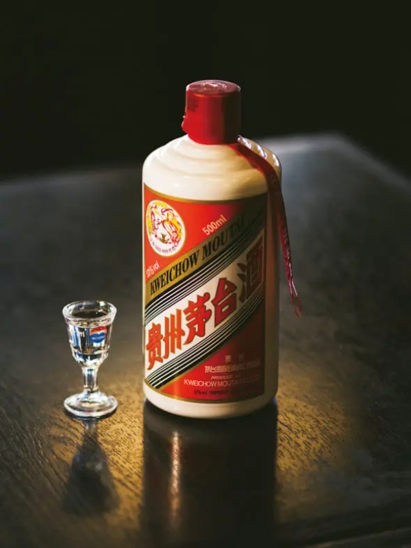 ガチ中華に合わせたい中国酒「白酒」は世界一飲まれている蒸留酒！