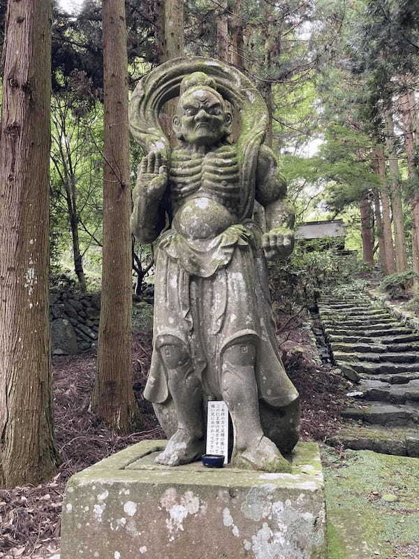 【大分・国東半島・両子寺】森林浴の森 日本100選！深い森の中にある山岳仏教信仰の寺