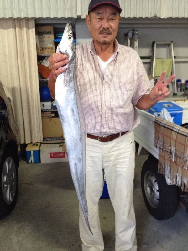 【初心者向け】太刀魚釣りの攻略ガイド！餌の仕掛けから釣り方のコツまで徹底解説！