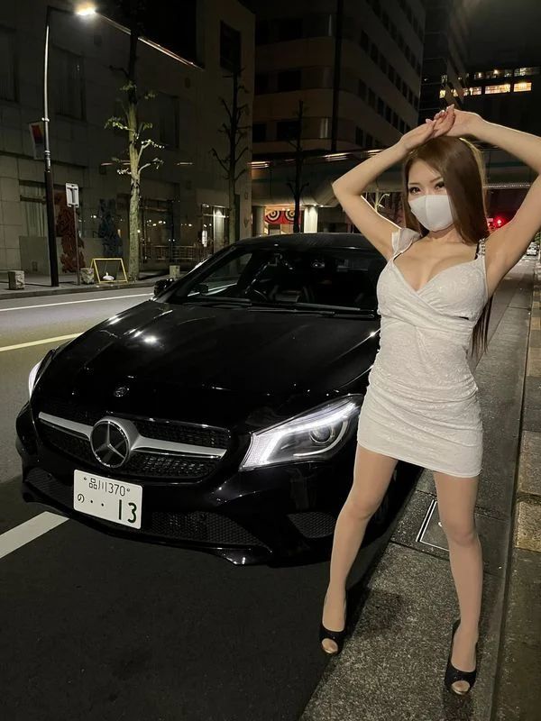 営業OLの黒いプライベート・ベンツ♡首都高やお台場ドライブと倖田來未が好き♪