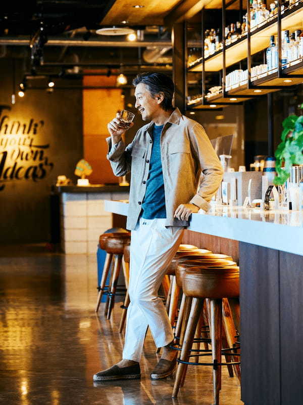 軽快、爽やかは昔の話。リッチなオジサンの春の色気出しコーデ