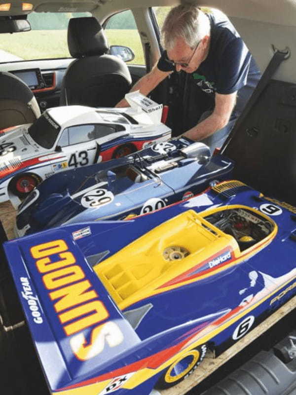 タミヤ｢ポルシェ935｣キットをウォッカ6本と交換!?  東独のローター・ヴュンシェ氏の1:5スケール・ポルシェモデル