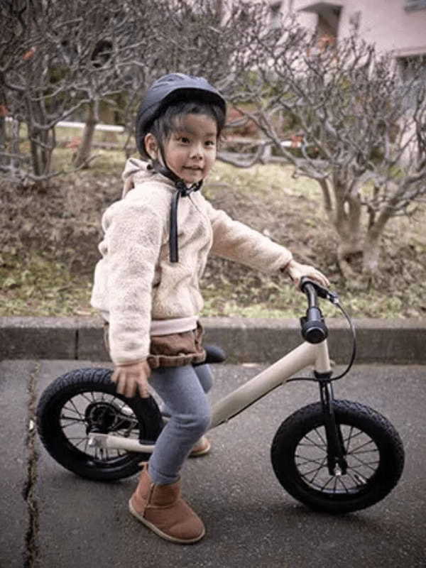 子どもの「乗り物」として安心できる条件は？　SPARKYを選んで分かった“キックバイク”の最優先事項