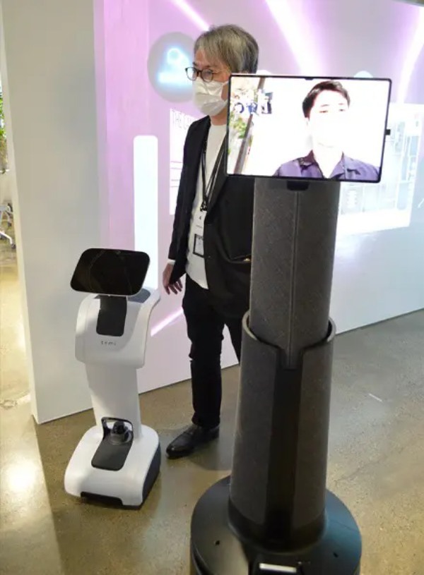 ロボットやバーチャルオフィスを利用 働きながら実証実験をおこなうコクヨのオフィスを見学してきた