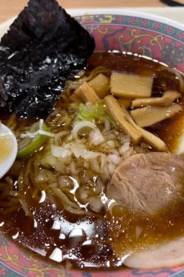 侮るなかれ！八王子市役所の八王子ラーメンが安くてハイレベルだった件！