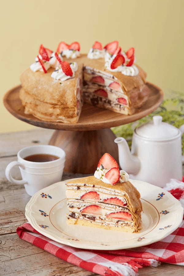 【Afternoon Tea LOVE&TABLE】ふんわり桜が香る新作のミルクレープや、“あまおう”をふんだんに重ねた「苺のミルクレープ」など発売
