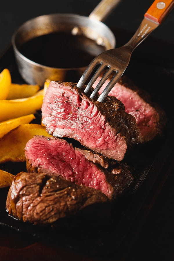 【京都タワーサンド限定】「100%和牛タワーバーガー」新登場!2023年4月22日(土)「STEAK&BURGER NICK STOCK(ニックストック)」リニューアルオープン!