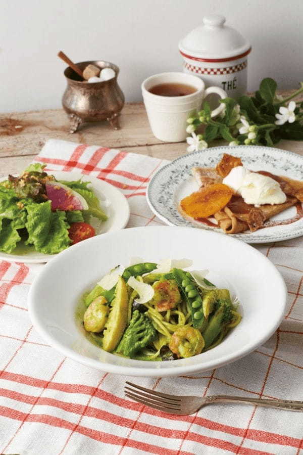 【Afternoon Tea LOVE&TABLE】ふんわり桜が香る新作のミルクレープや、“あまおう”をふんだんに重ねた「苺のミルクレープ」など発売
