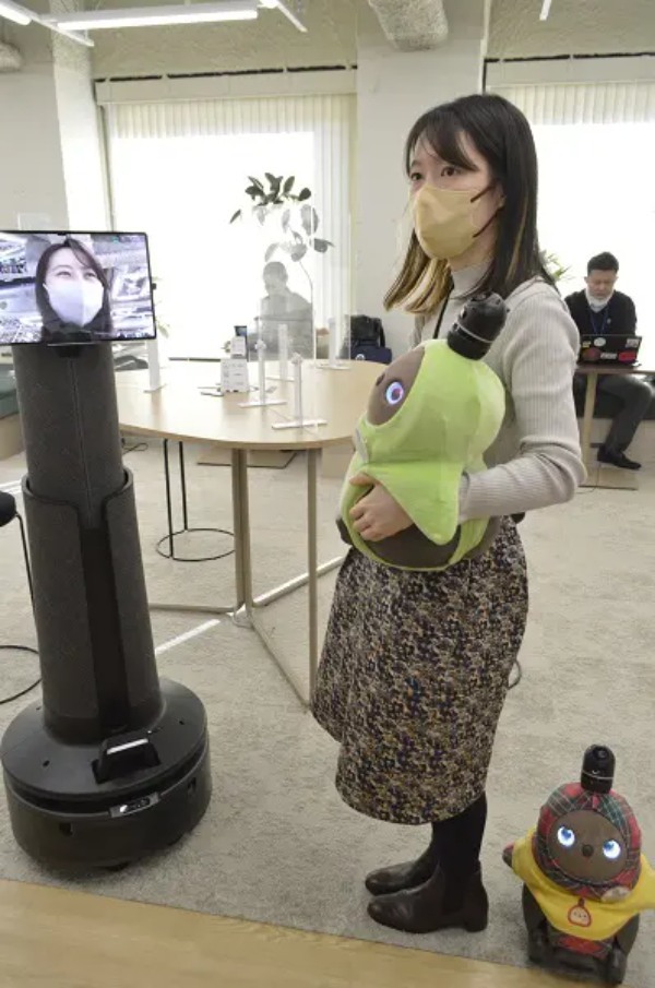 ロボットやバーチャルオフィスを利用 働きながら実証実験をおこなうコクヨのオフィスを見学してきた