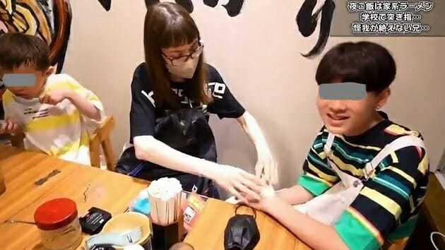 人気ユーチューバー・いおりくんTV、また迷惑行為が発覚…ラーメン店でレンゲ舐め