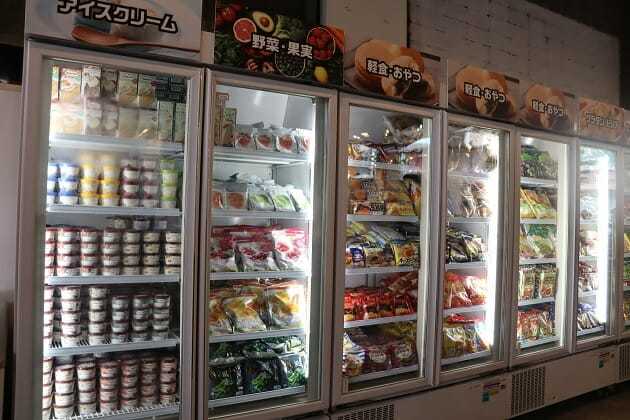 話題沸騰の冷凍食品食べ放題「チン！するレストラン」、2000円分の元は取れるのか