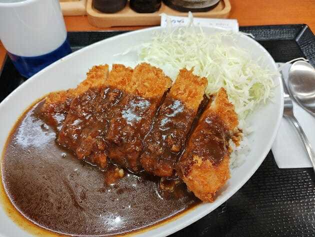カツカレー、千円超えのココイチに957円「かつや」が満足度・圧勝と評価の根拠
