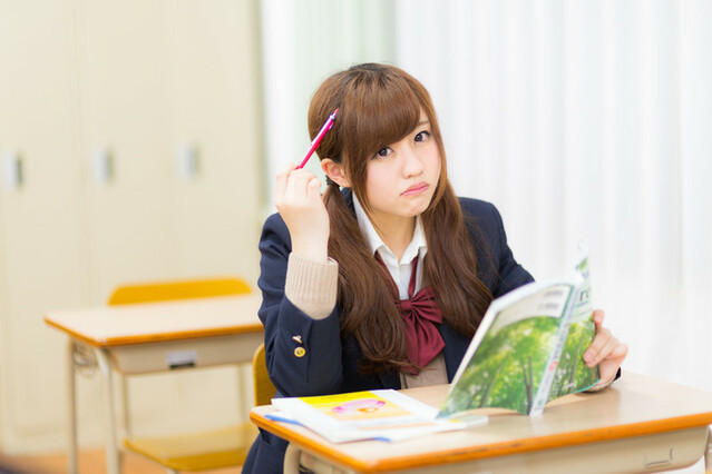 「とりま」とはどんな意味で何の略？すでに死語？英語でも似たようなスラングがあった