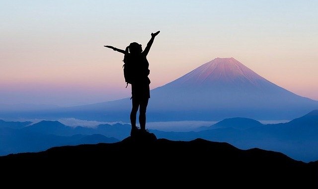 「座右の銘」って実際どういう意味?有名人の座右の銘も併せてご紹介します!