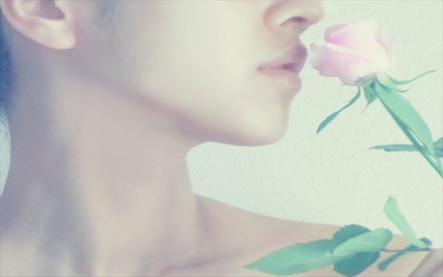 ほっぺにキス！その行動の意味とは！？キスする場所で男の心理がわかる！