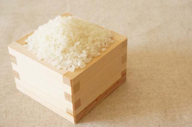 新潟県産の米粉を使用した米粉麺に、新潟県産の食材を中心とした具材をのせた「まぜそば」を「新潟まぜそば」と銘打ち、「新潟まぜそば　たねや」新潟市万代に４月１４日金曜日オープン！！