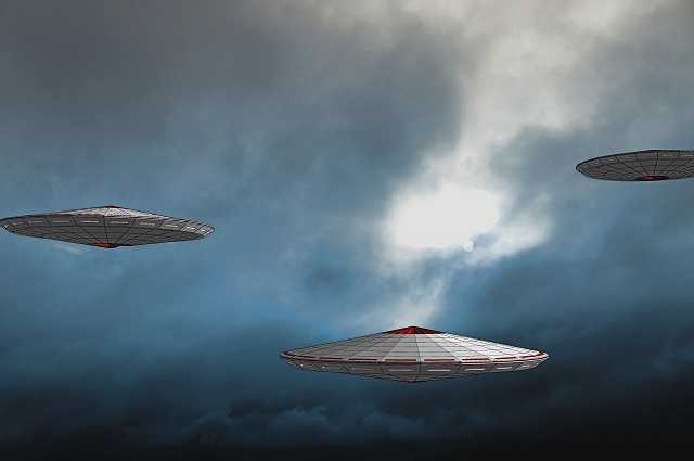 UFOが謎の物質を投下、軍用機墜落、MIBの姿も… 1947年「モーリー島事件」とは?