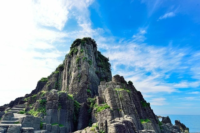 【上級登山向け】岩場登りの基本「三点支持 」講座！登る時のコツと注意点をご紹介！