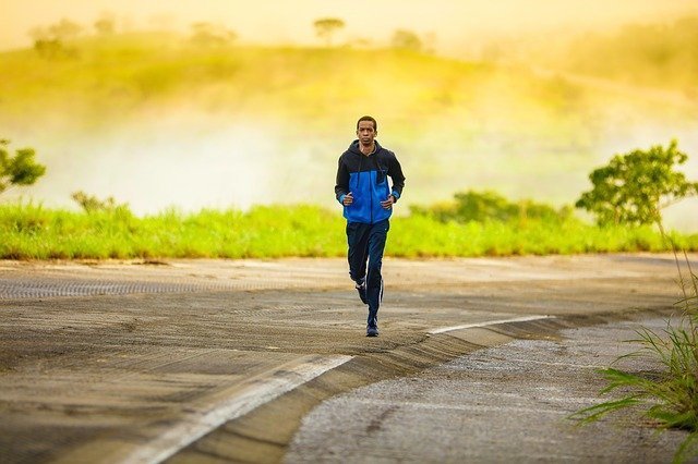 ランニングでの消費カロリーの計算方法を解説！効果的に消費する方法もご紹介！