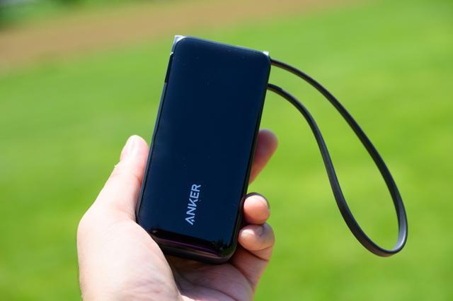 Ankerの3in1モバイルバッテリー、5000mAhと10000mAhどっちがいいか比べてみました