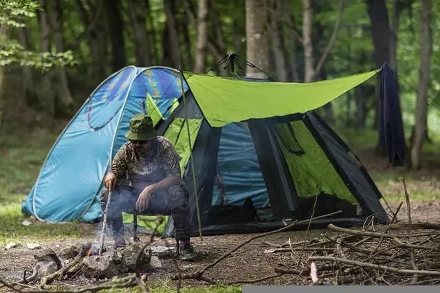 テント場でできる雨対策3つ。ポイントを押さえて悪天候でもできるだけ快適に！