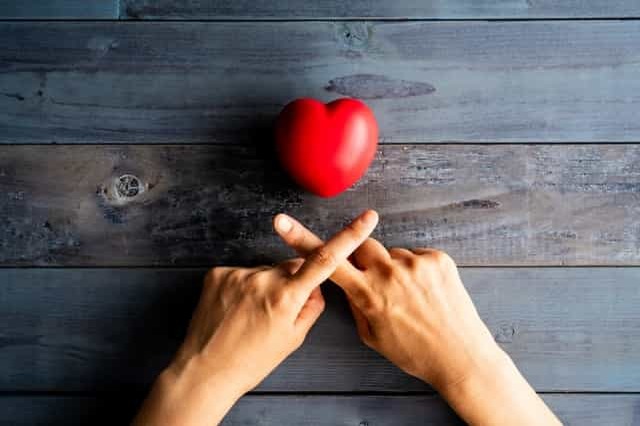 好きな人との会話で盛り上がるネタや話題を紹介!NGな話題とは?