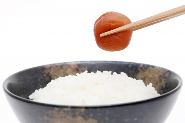 次の日も絶品、炊いたご飯の冷蔵庫での保存方法。日持ち期間&冷凍保存の注意点も！