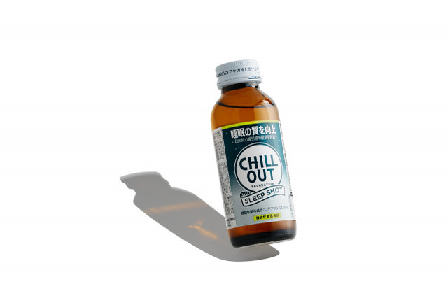 就寝前の新習慣！睡眠の質を向上する機能性表示食品「CHILL OUT スリープショット」