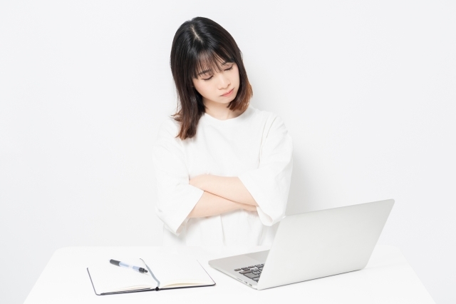 転職を考えたきっかけを年代別に紹介！女性ならではの転職のきっかけも⁈